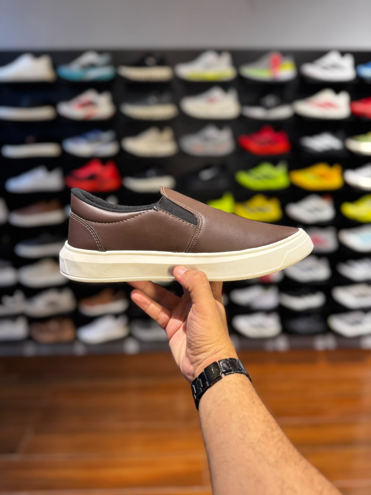Sapatilha iate Lacoste/ marrom