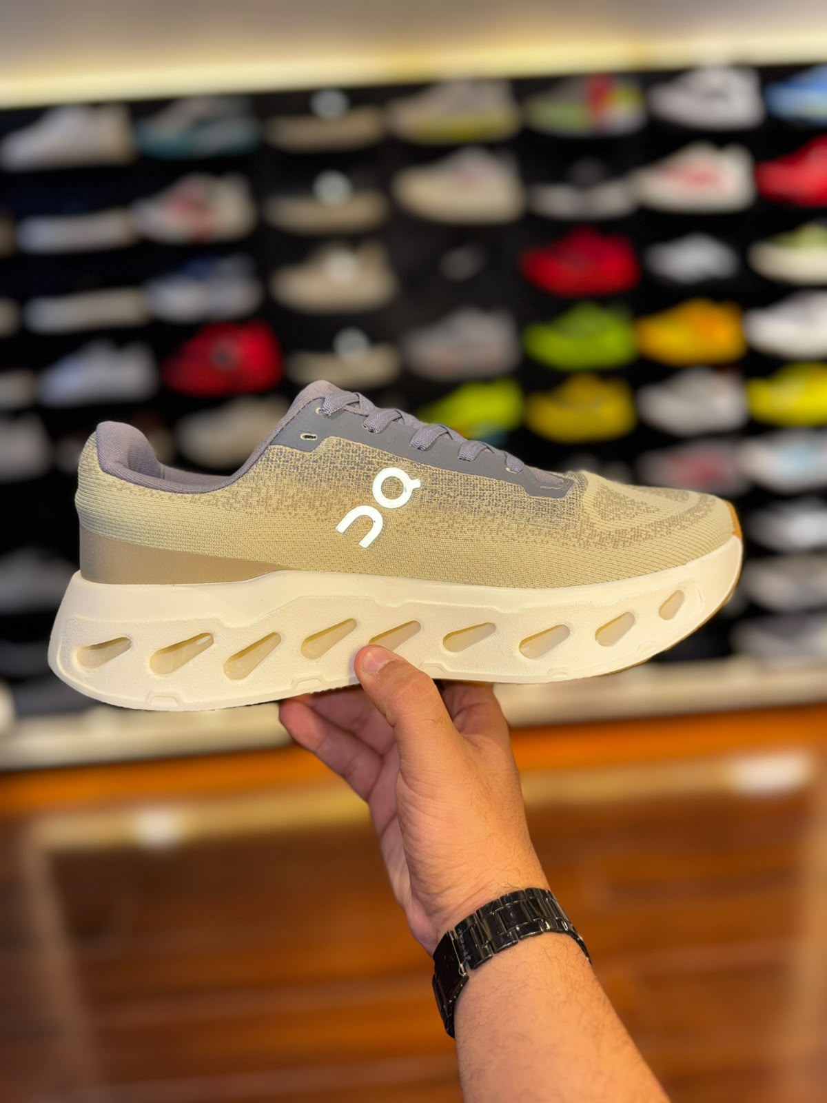 On Cloud Til/  importado.