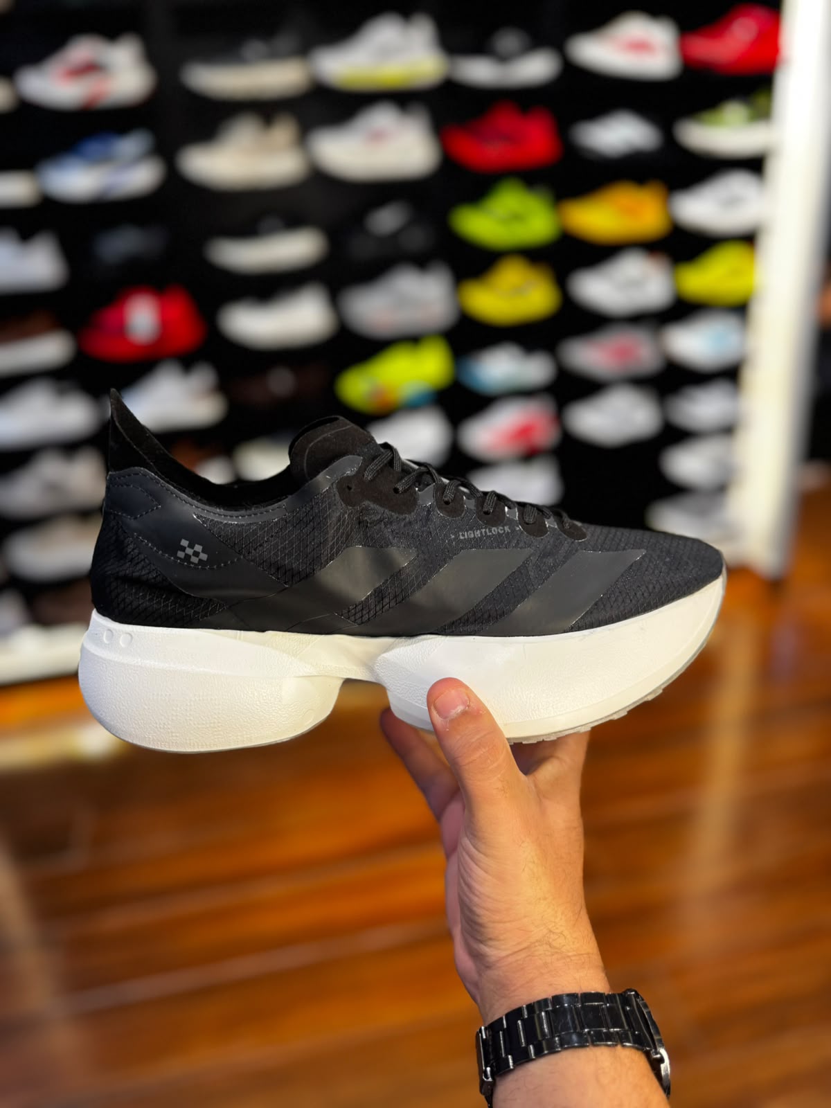 ADIZERO adios pro 4 importado (preto com solado branco)