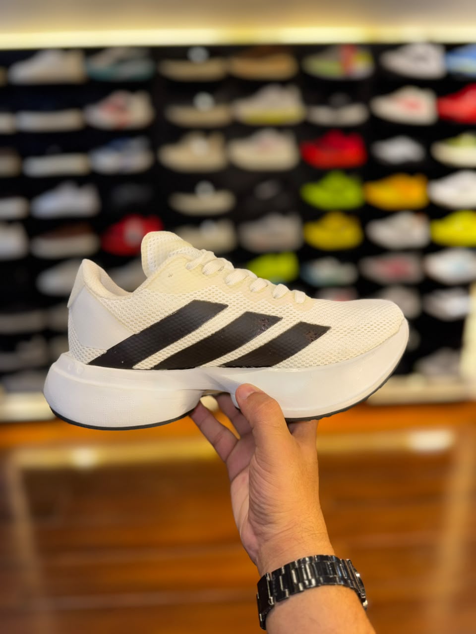 Adizero adios pro 4 (branco com preto)