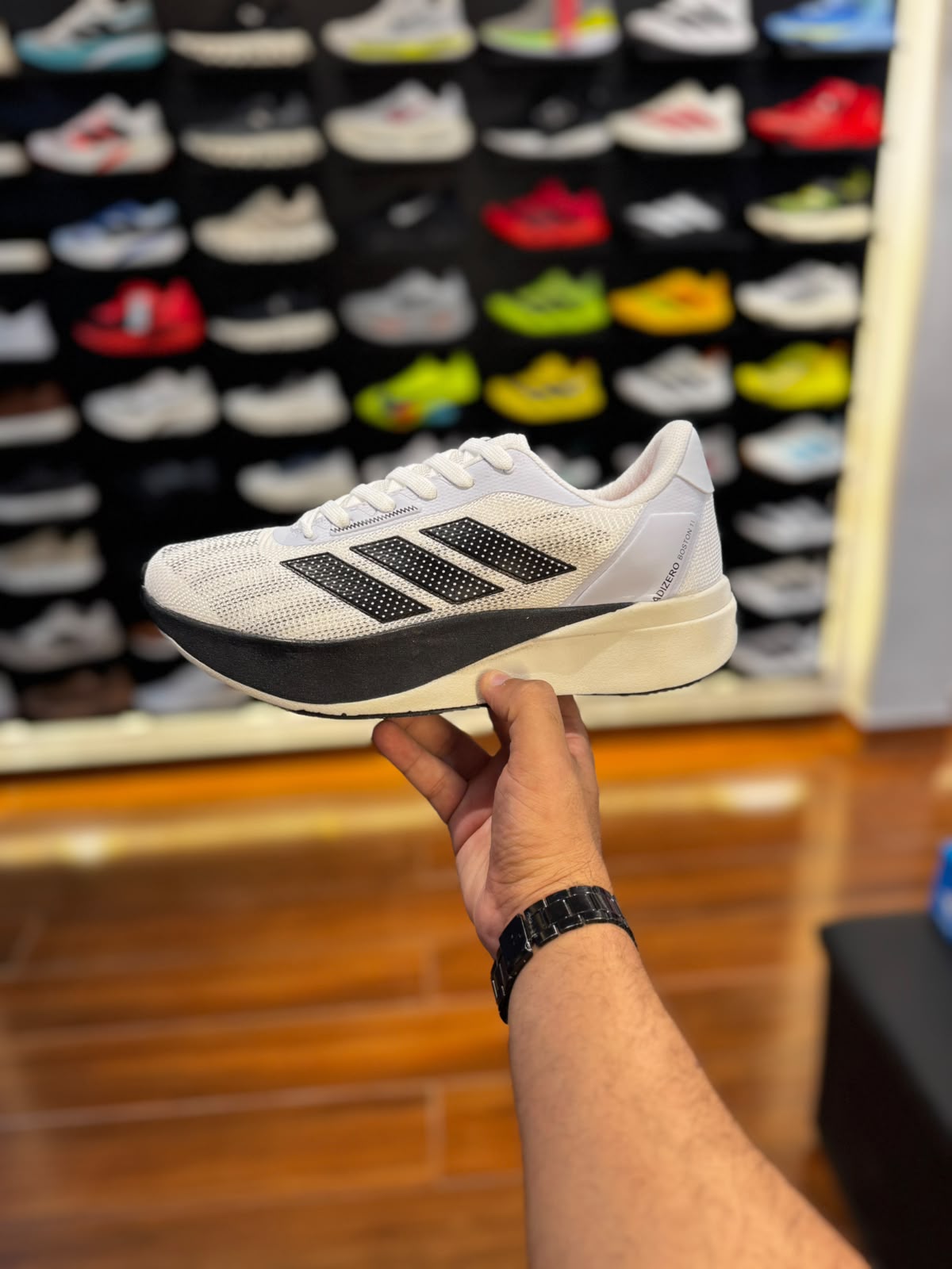 Adizero Boston 11 branco Premium nacional