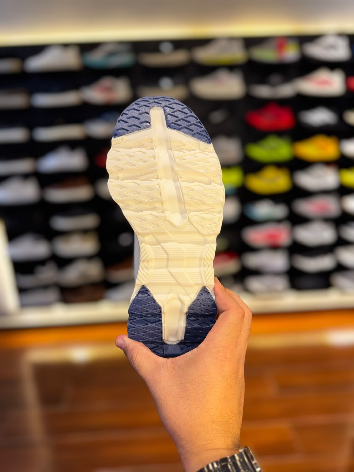 ON CLOUD TILT